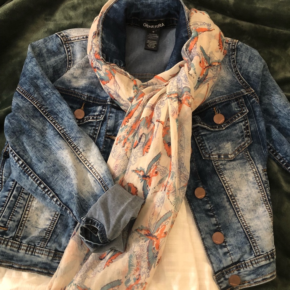 Bird Pattern Lightweight Scarf